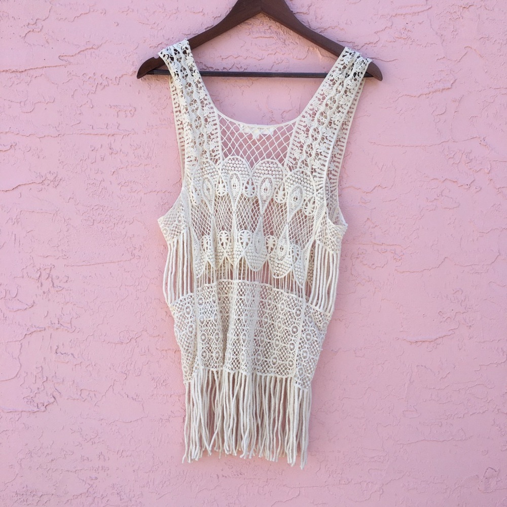 Love Tree Los Angeles Crochet Tie Front Vest Fringe Size Small - Picture 6 of 9